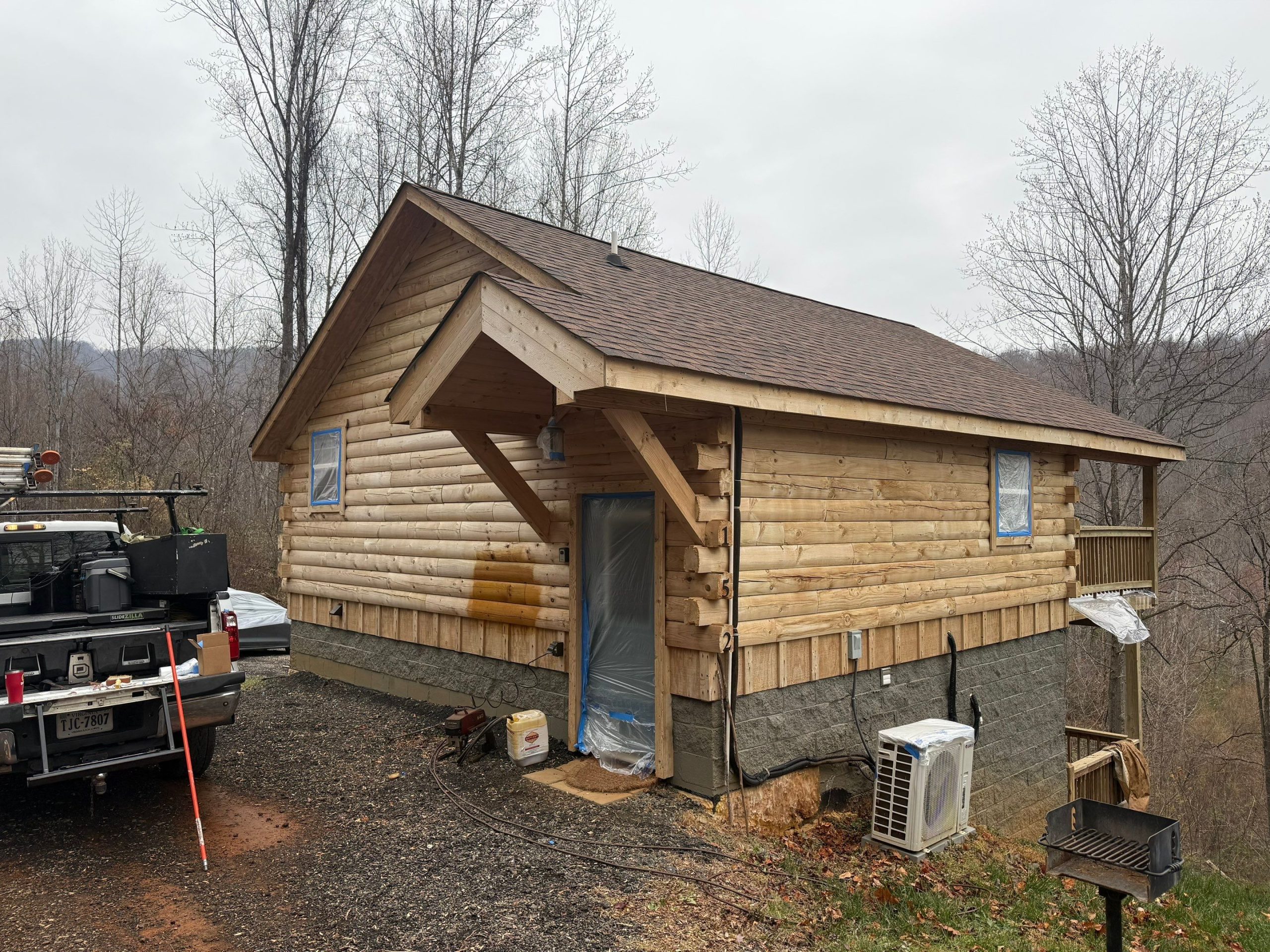 Log home before restoration